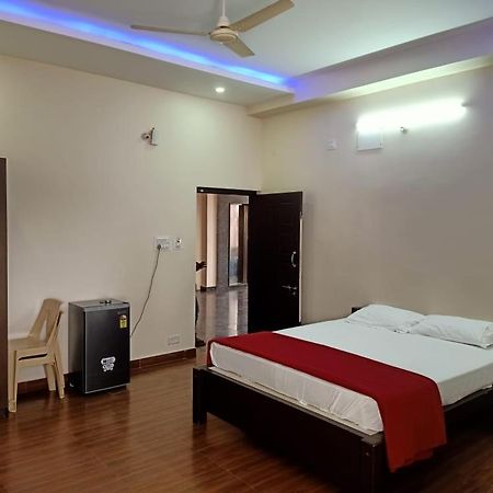 Ss Lodge Devanahalli Kültér fotó
