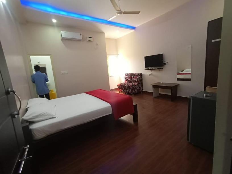Ss Lodge Devanahalli Kültér fotó